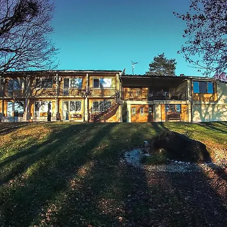 Anicka Guest house *